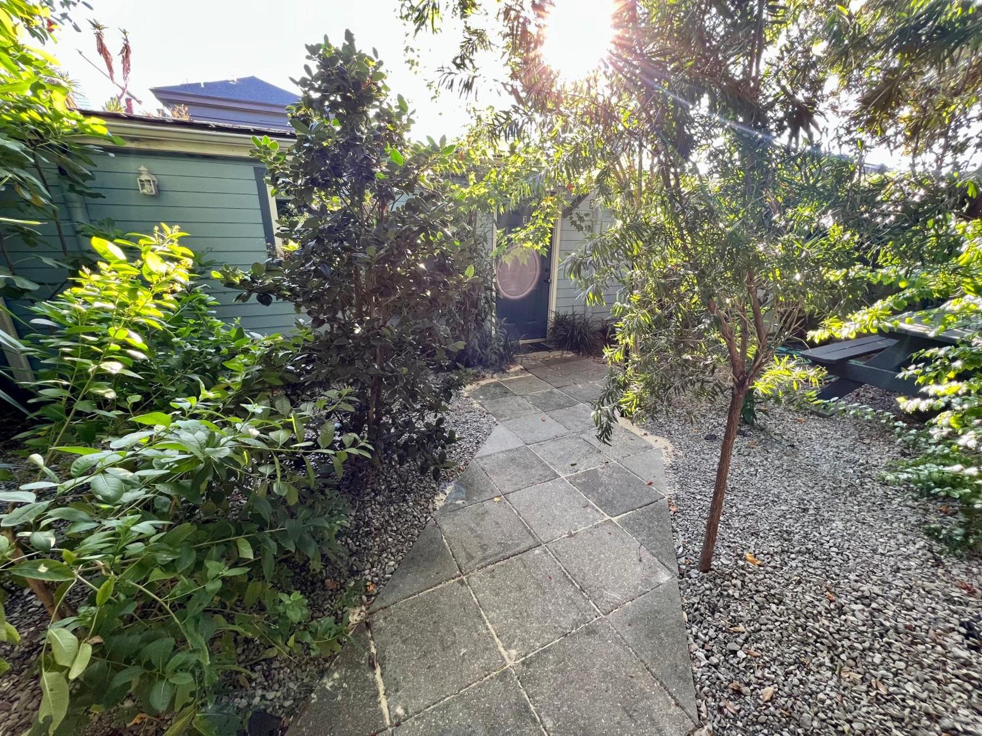 One Bedroom Apartment With Hot Tub 2 Blocks To Magazine Street New Orleans  Kültér fotó