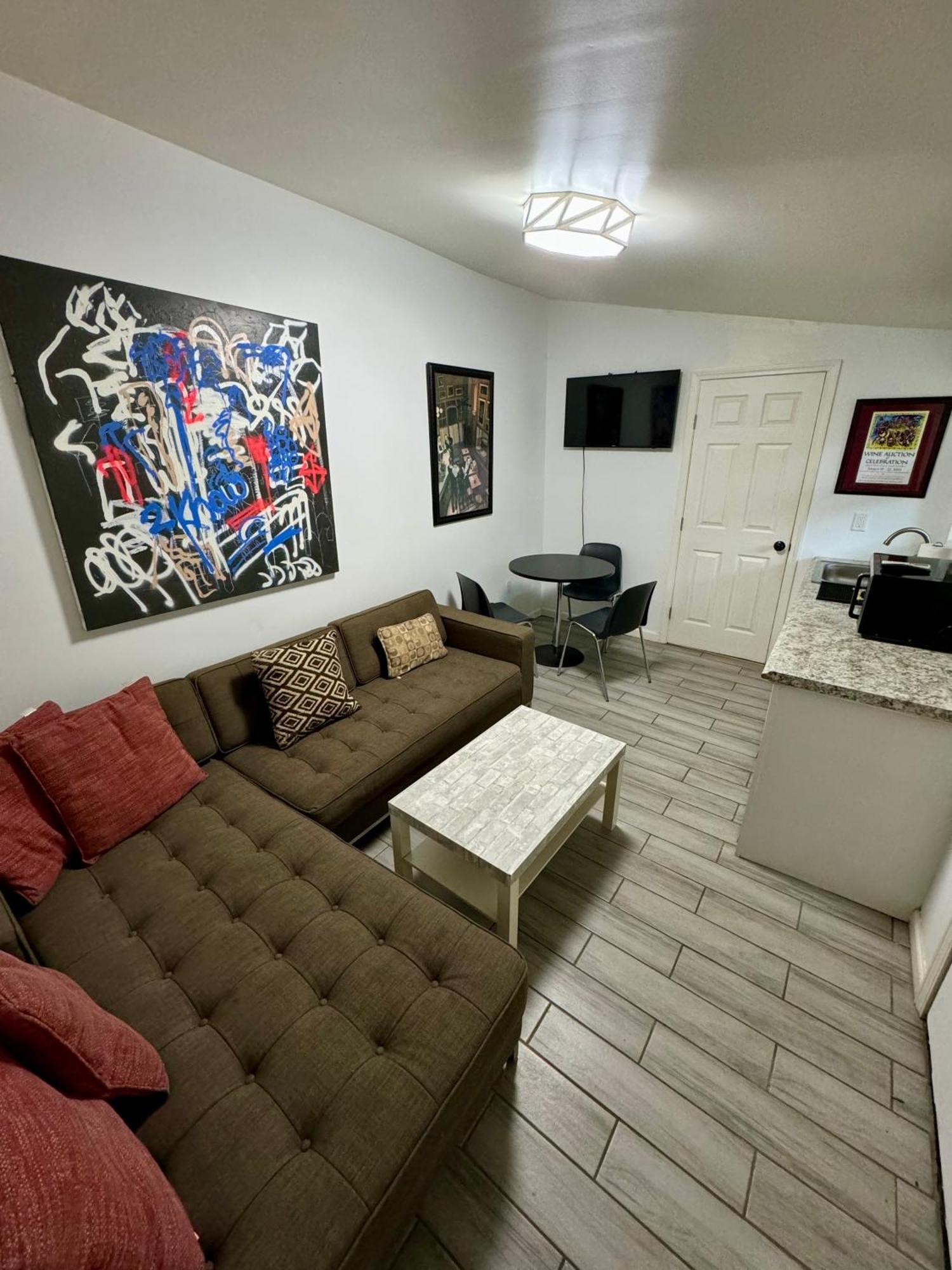 One Bedroom Apartment With Hot Tub 2 Blocks To Magazine Street New Orleans  Kültér fotó