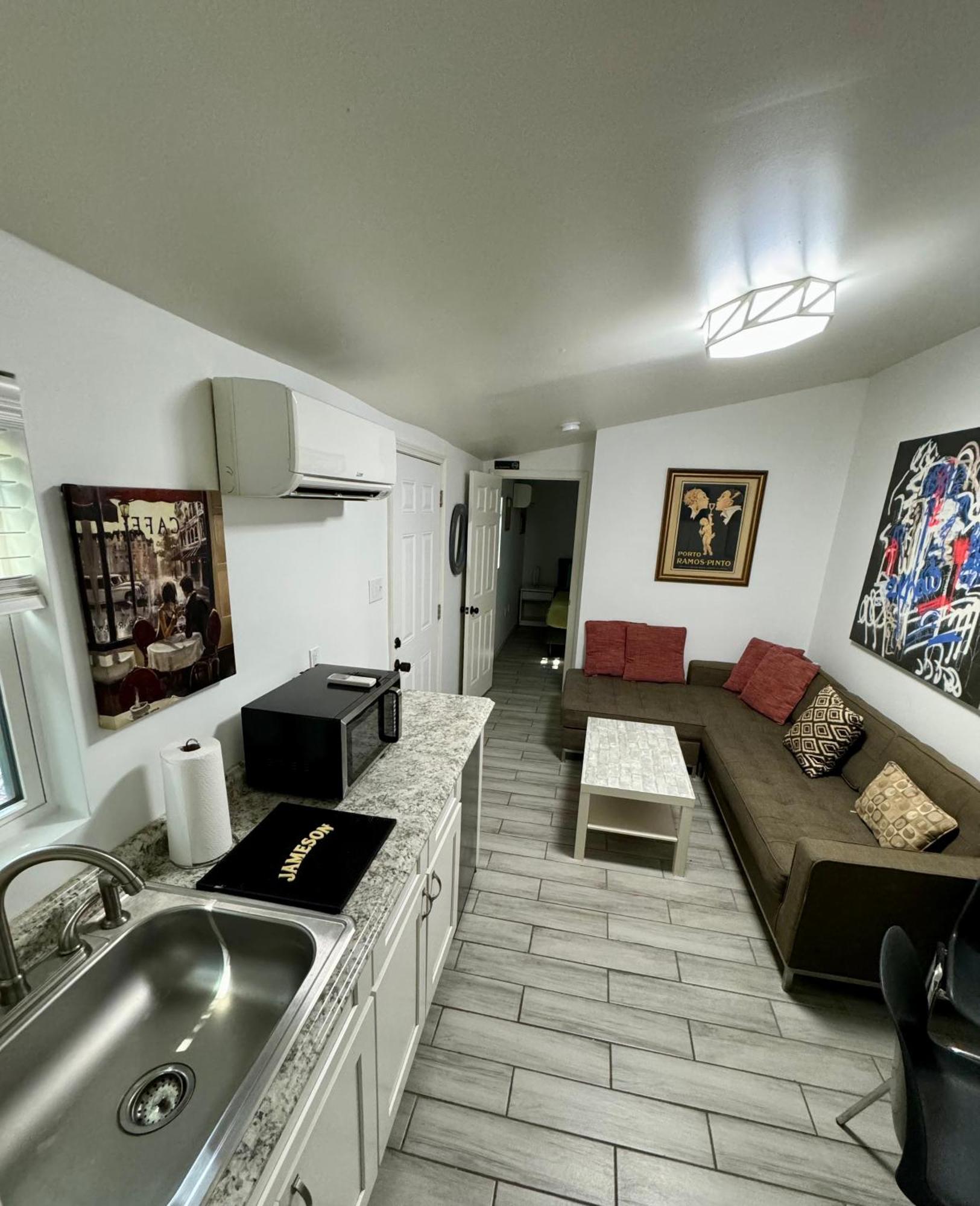 One Bedroom Apartment With Hot Tub 2 Blocks To Magazine Street New Orleans  Kültér fotó